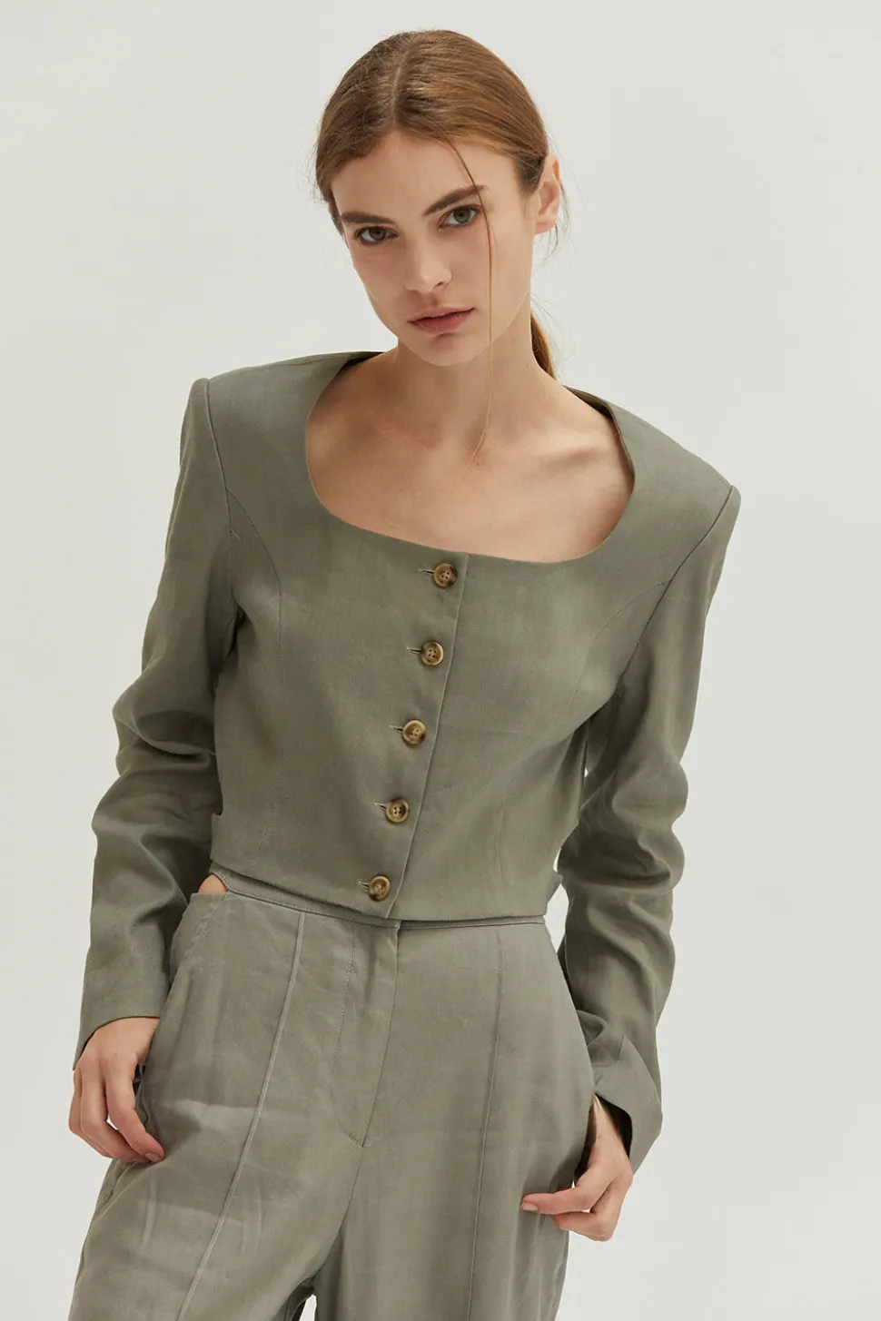 Crezensia Cropped Blazer