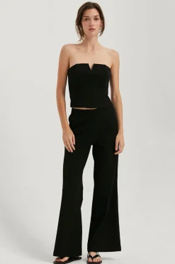 Remi V-wire Tube Top