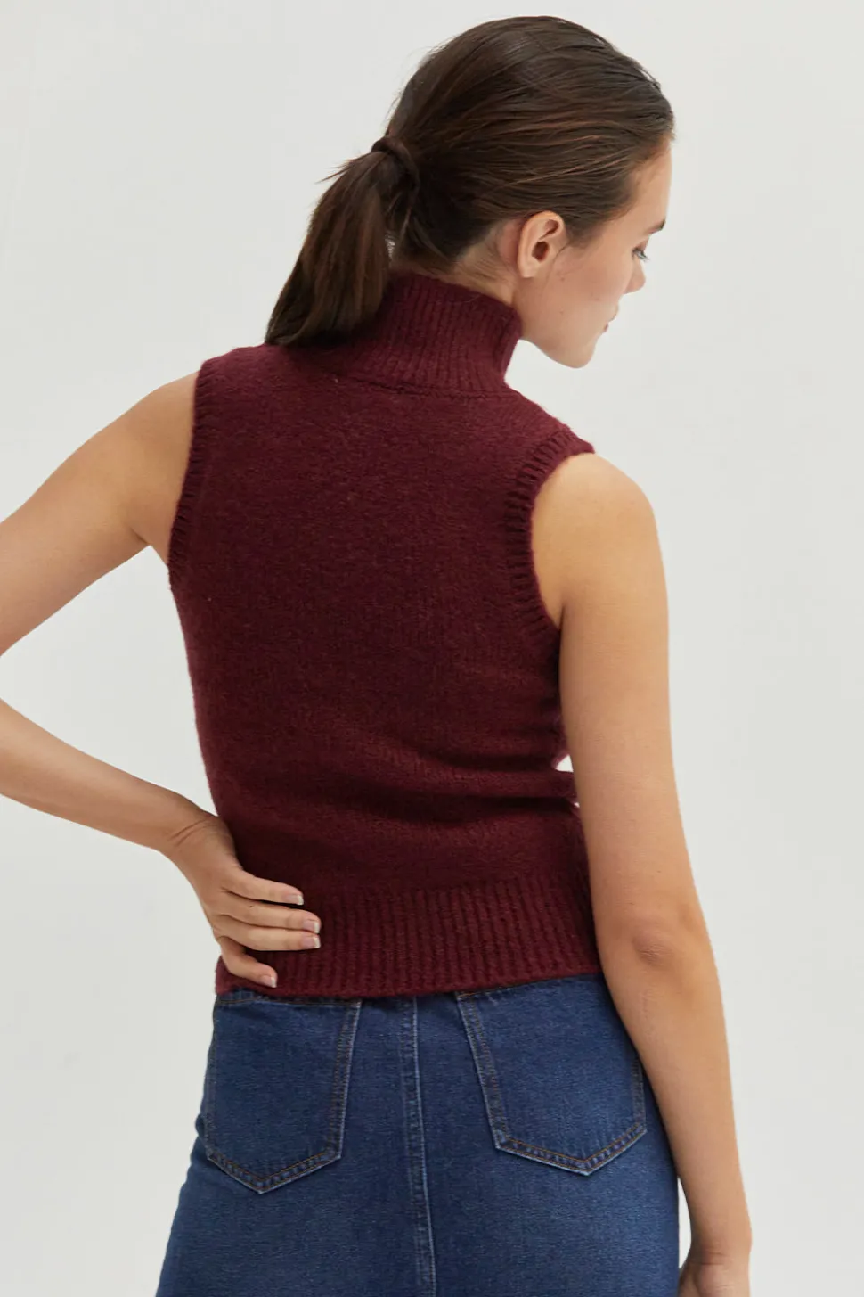 Yosira Sleeveless Turtleneck Sweater Top